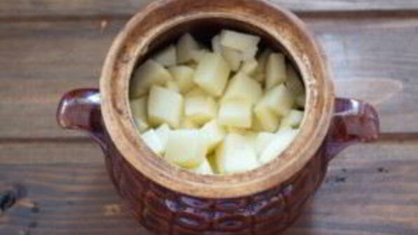 рагу в горшочках с мясом