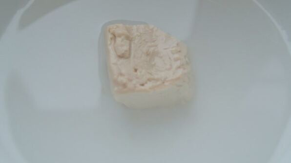 цельнозерновые сметанные треугольники с аппетитным рагу из индейки