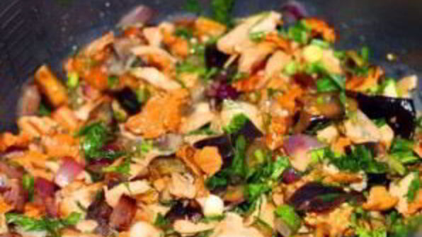 вегетарианское рагу из баклажанов