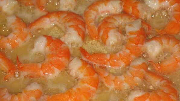 рисовая лапша с овощами и креветками