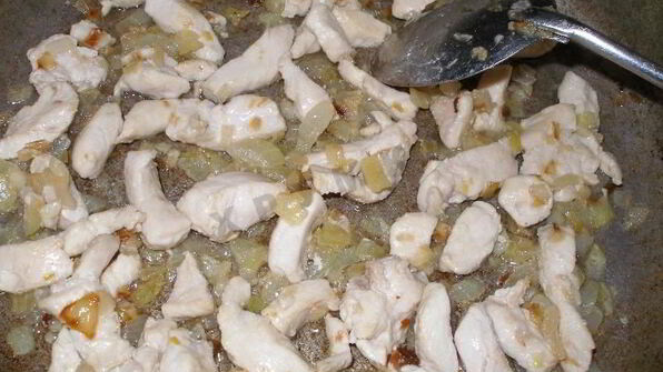 ризотто с курицей и замороженными овощами