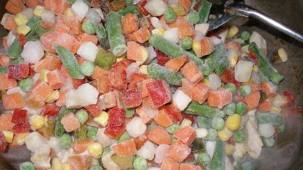 ризотто с курицей и замороженными овощами