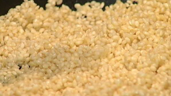 ризотто со спаржей и пармской ветчиной