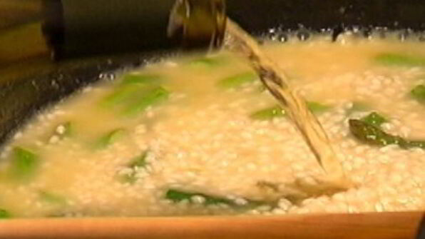 ризотто со спаржей и пармской ветчиной