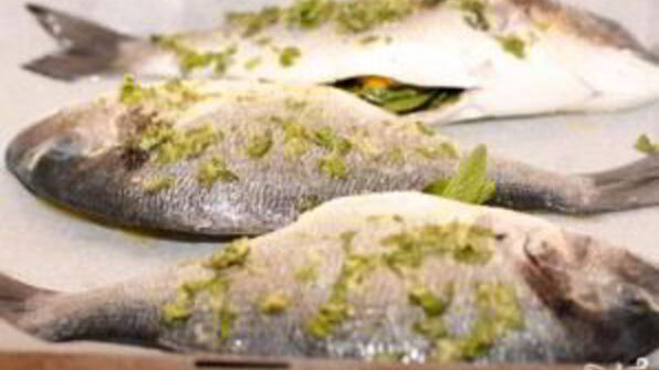 дорада в имбирно-мятном маринаде