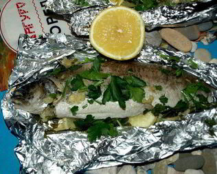 Форель в имбирно-лимонном маринаде, запеченная в фольге