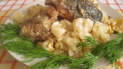 Горбуша в горшочках