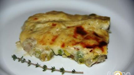 Хек с авокадо и горошком, запеченный под Бешамелем