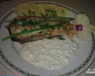 Семга, запеченная в духовке по-королевски