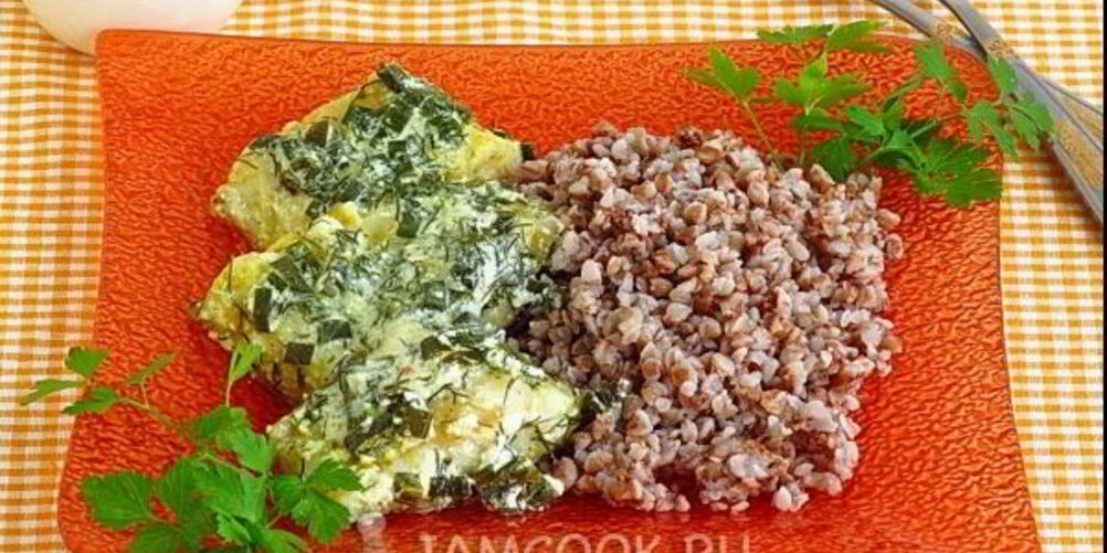 Рецепт толстолобика, тушеного в укропно-луковом соусе