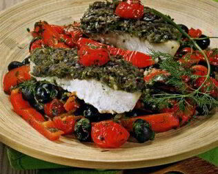 Треска с чермулой и овощами