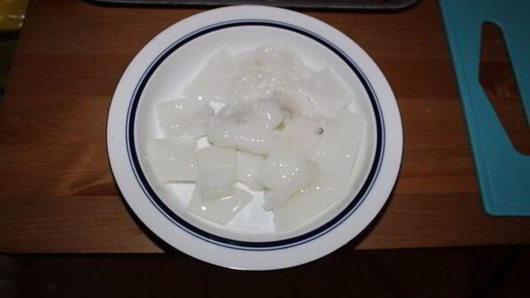 запеченная в фольге каракатица с кабачками