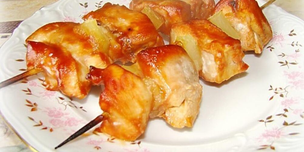 Рецепт куриного шашлыка на шпажках