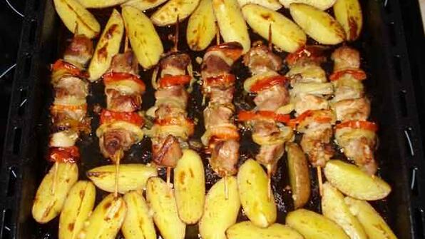 шашлычок по-домашнему с картошечкой