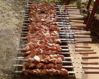 Шашлык из говядины на мангале