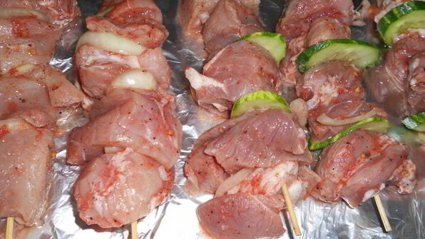 шашлык из свинины в томатном маринаде в духовке