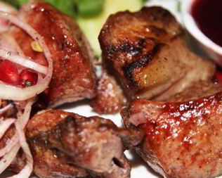 Шашлык из телятины в гранатовом соке