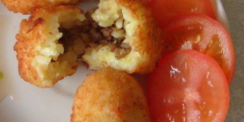 Рецепт сицилийских аранчинь — рисовых шариков с фаршем