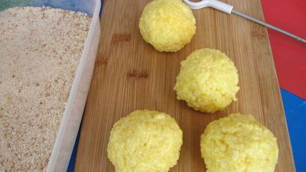 сицилийские аранчини — рисовые шарики