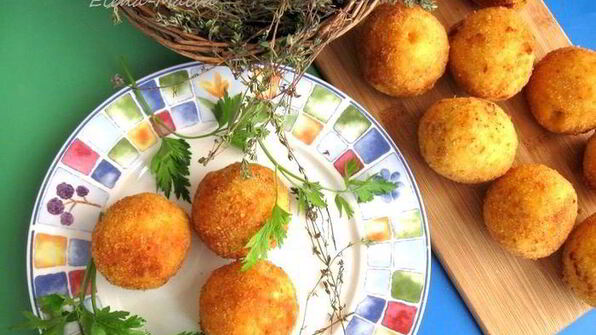 сицилийские аранчини — рисовые шарики