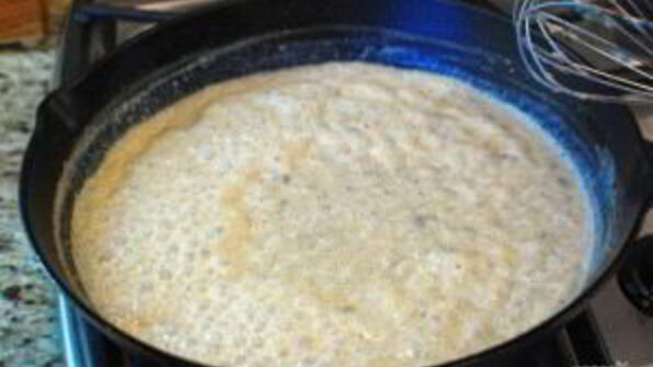 говяжий стейк с молочной подливой