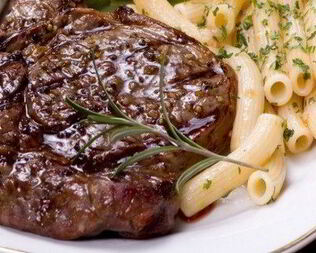 Говяжьи стейки с горчичным соусом