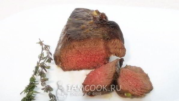 стейк из говядины с розмарином и тимьяном