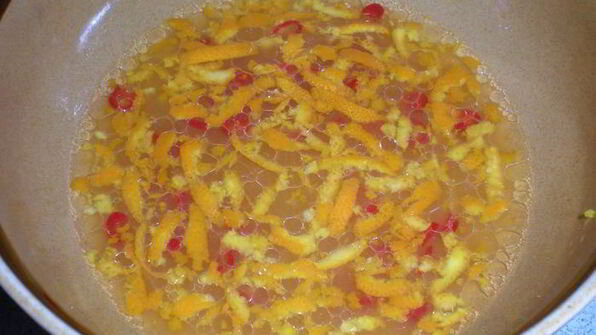 стейк по-карибски в маринаде с апельсинами и чили