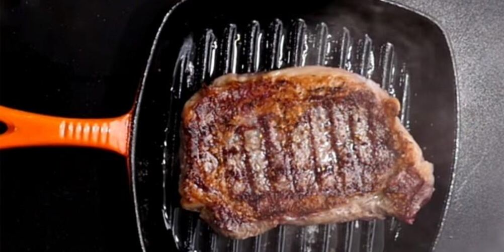 Рецепт стейка рибай на сковороде