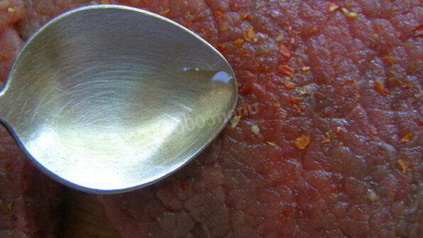 стейк с кровью из говядины