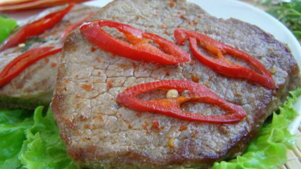 стейк с кровью из говядины