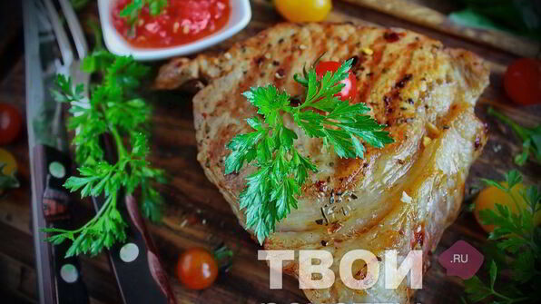 стейк свиной с овощами