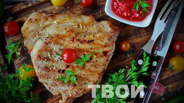 стейк свиной с овощами
