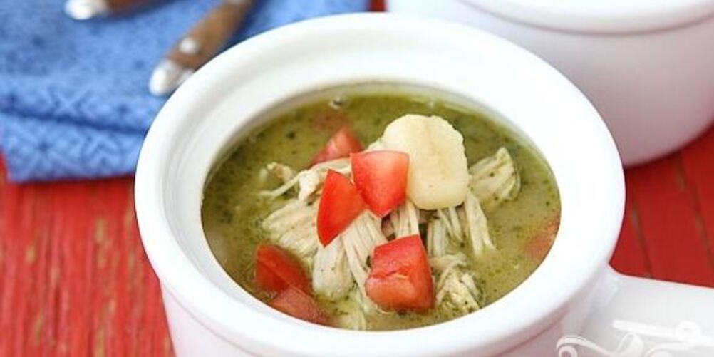 Рецепт супа с куриными грудками, ньокки и соусом песто