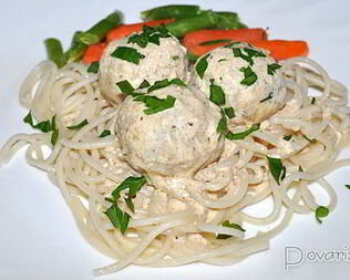 Куриные тефтели в сливках