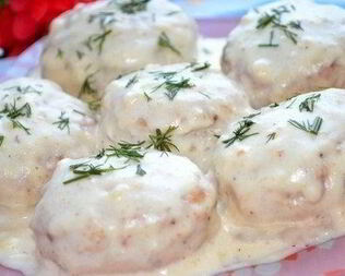 Нежные мясные тефтели в белом соусе