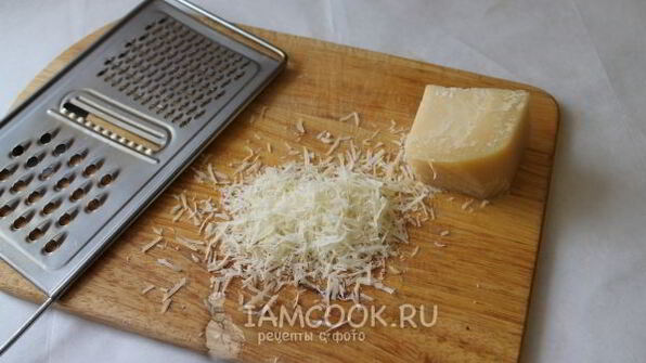 тефтели мясные в сметанно-томатном соусе