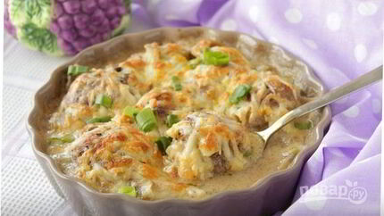 Тефтели под грибным соусом