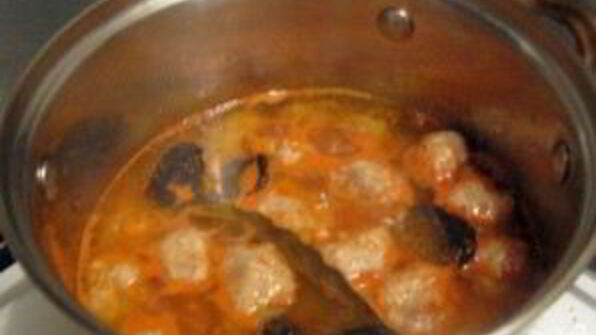 тефтели с черносливом