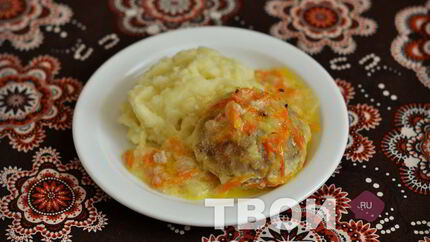 Тефтели в сметанном соусе