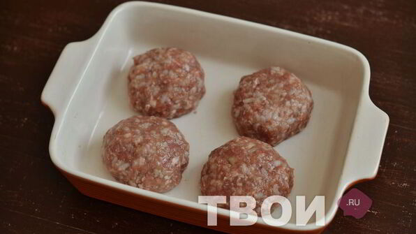 тефтели в сметанном соусе