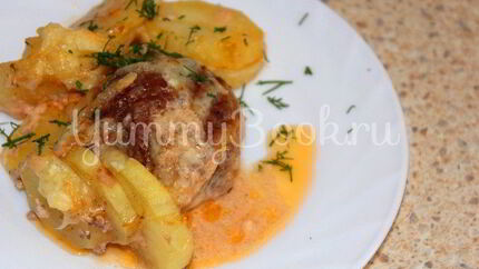 Тефтели запеченные с картофелем