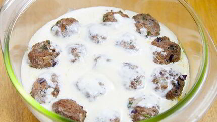 Тефтели, запеченные в йогурте