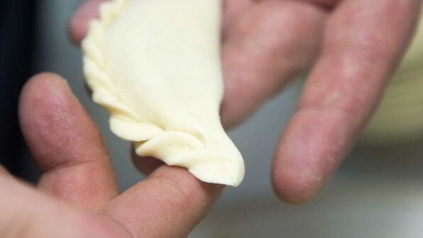 вареники с кислой капустой и мятым картофелем