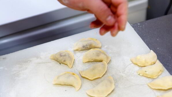 вареники с курицей и грибами