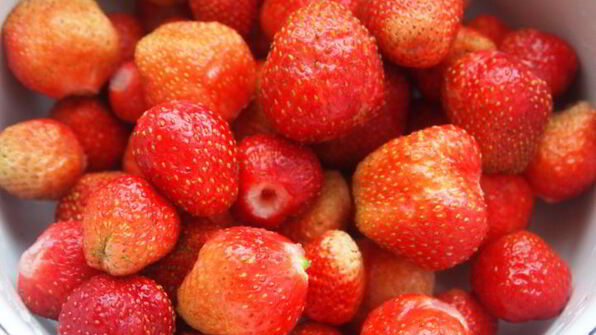 заварные вареники с клубникой и шоколадом