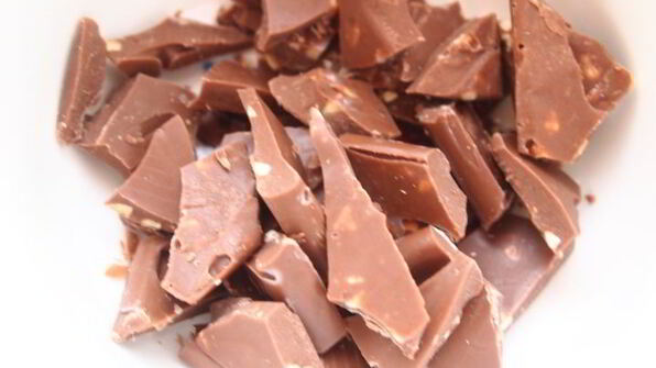 заварные вареники с клубникой и шоколадом