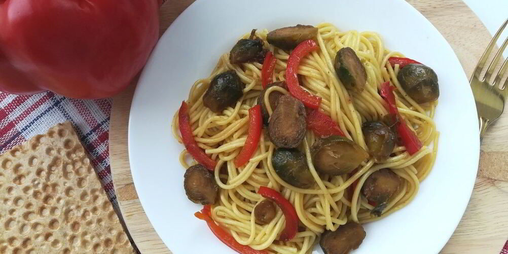 Рецепт яичной лапши с овощами по-азиатски