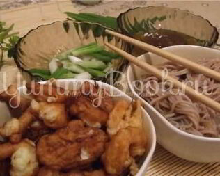 Зару соба Гречневая лапша, овощи темпура и креветки