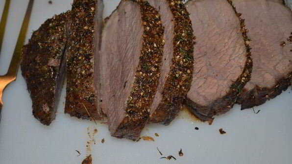 жаркое из говядины с пряной корочкой